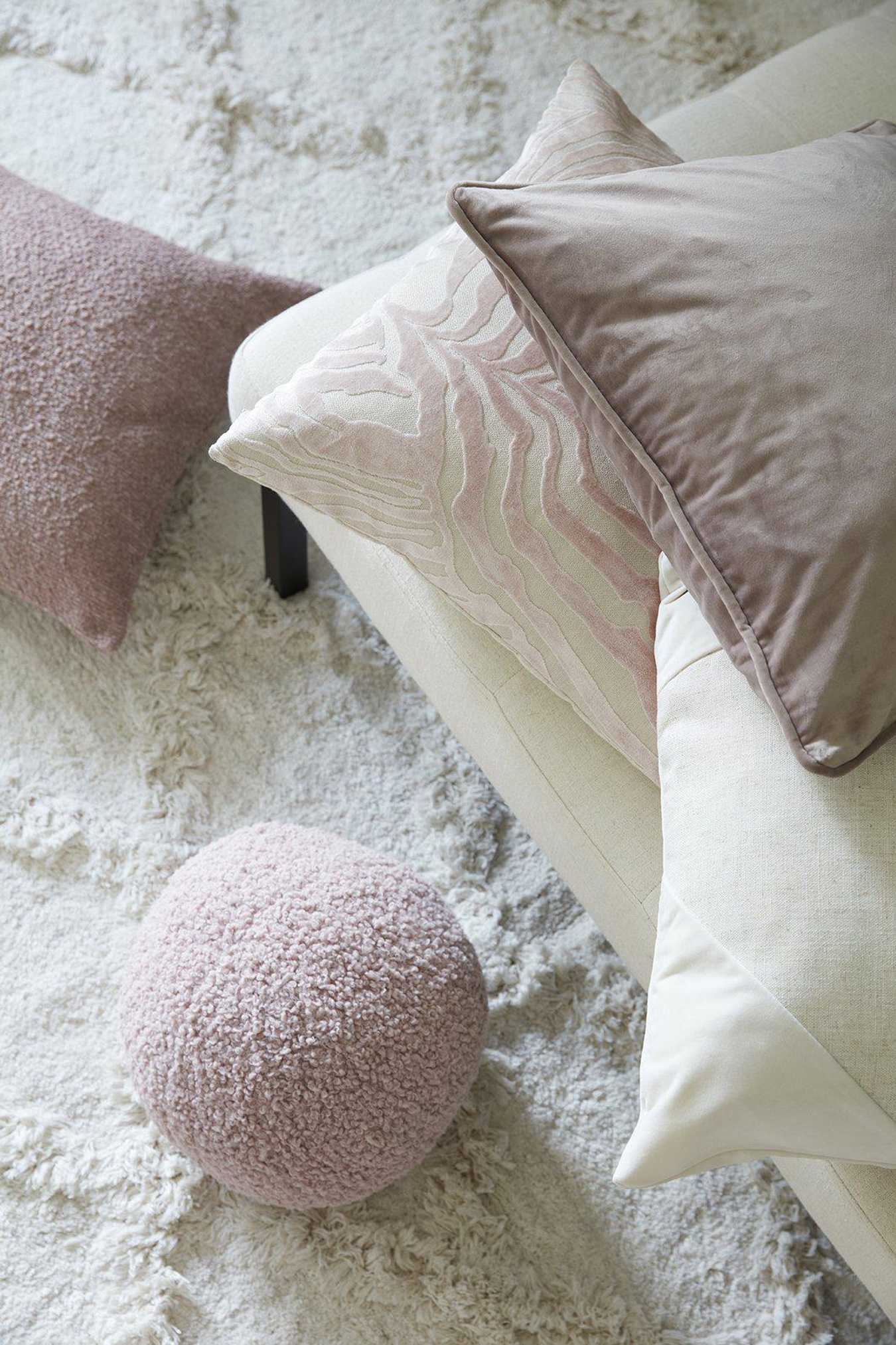 Kuddfodral Inger i sammet Vit